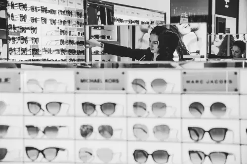 Luxottica Agordo: storia del leader mondiale degli occhiali