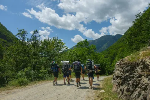 Enego, campo Alpini per giovani: visita di Alberto Stefani