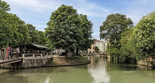 Treviso in un giorno: itinerario a piedi dal Canale dei Buranelli a Piazza dei Signori